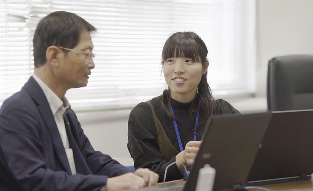 光實 鮎里さん