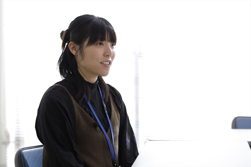 光實 鮎里さん